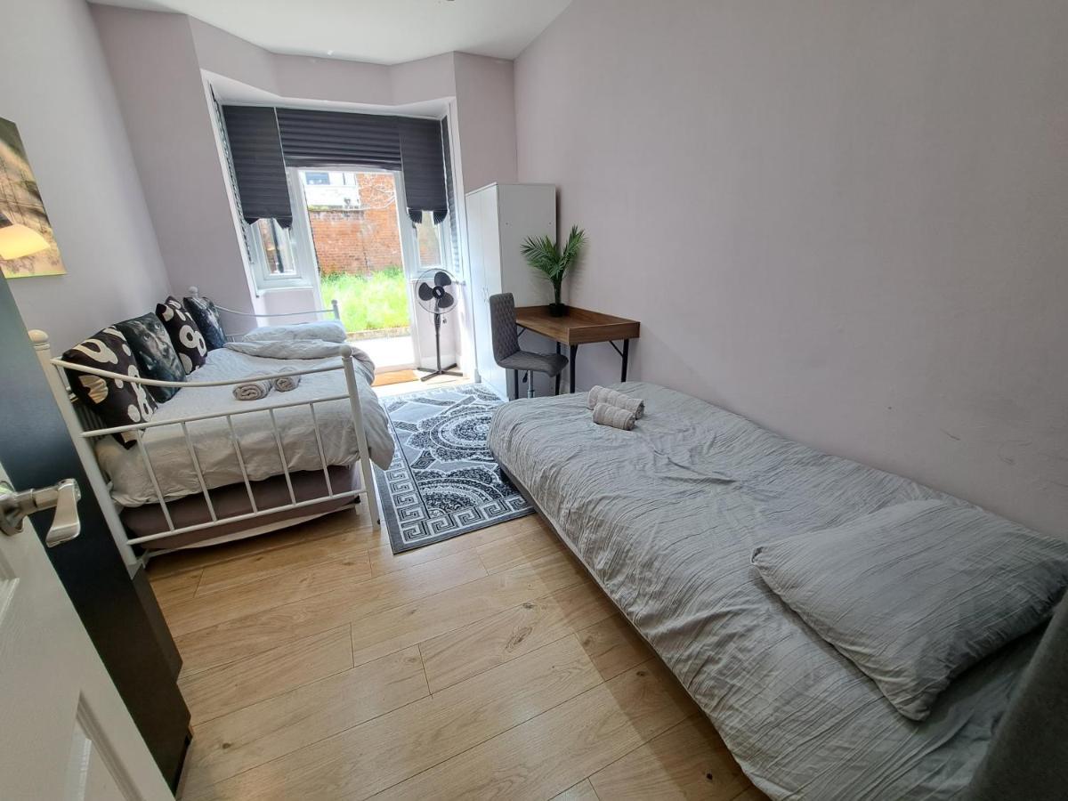 Comfy Fenia Stay London Kültér fotó
