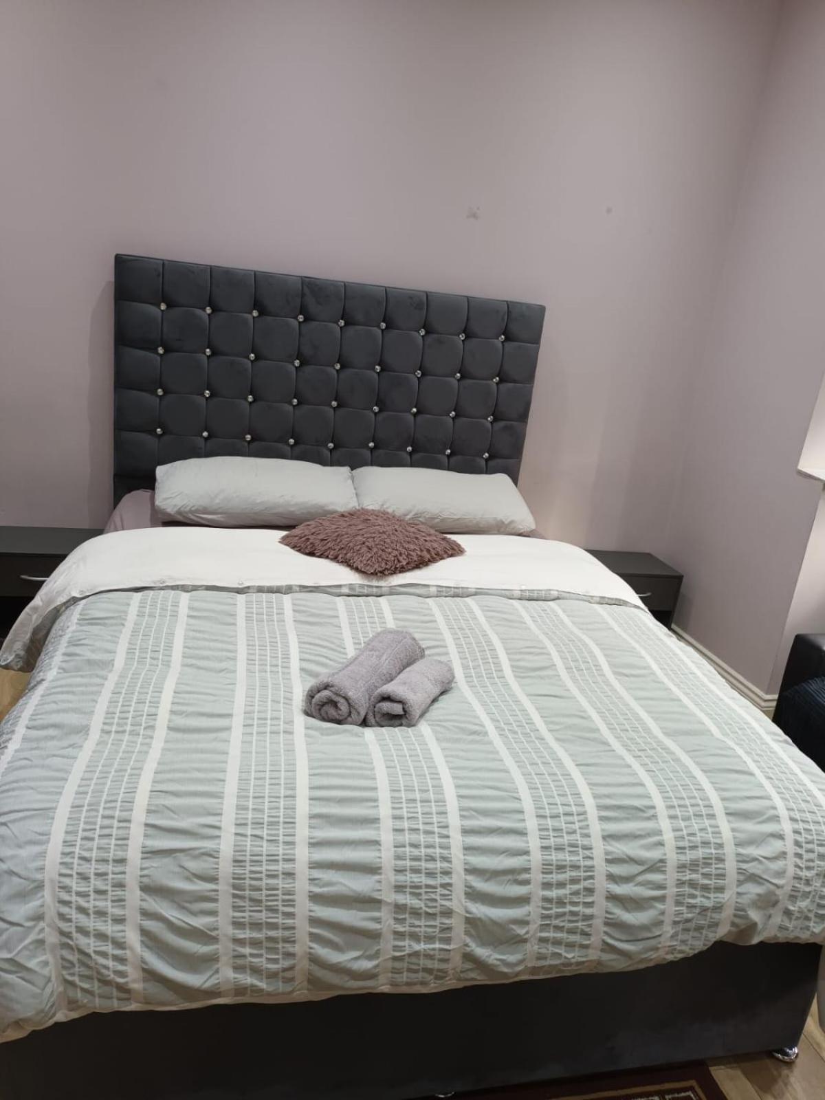 Comfy Fenia Stay London Szoba fotó