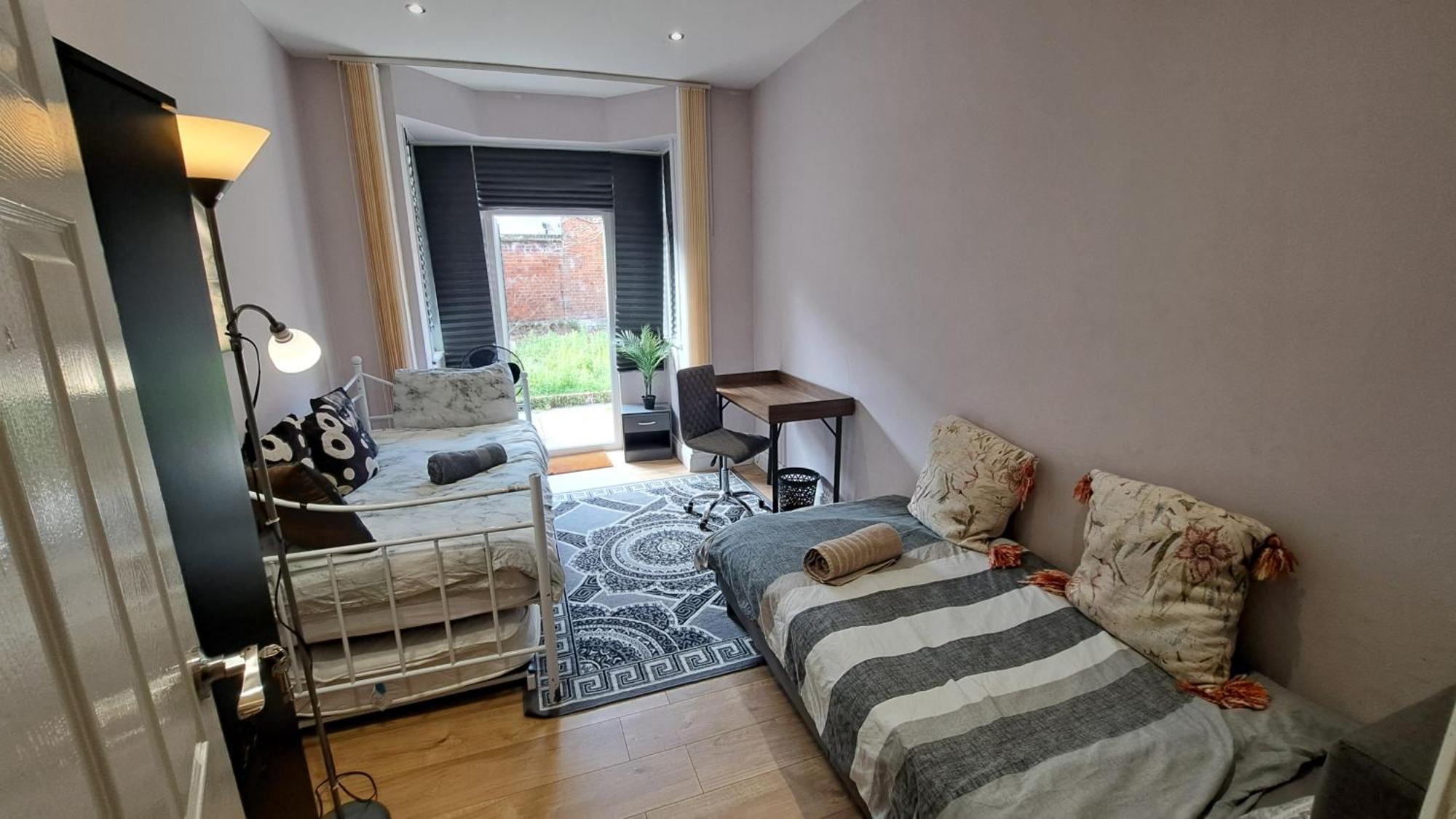 Comfy Fenia Stay London Kültér fotó